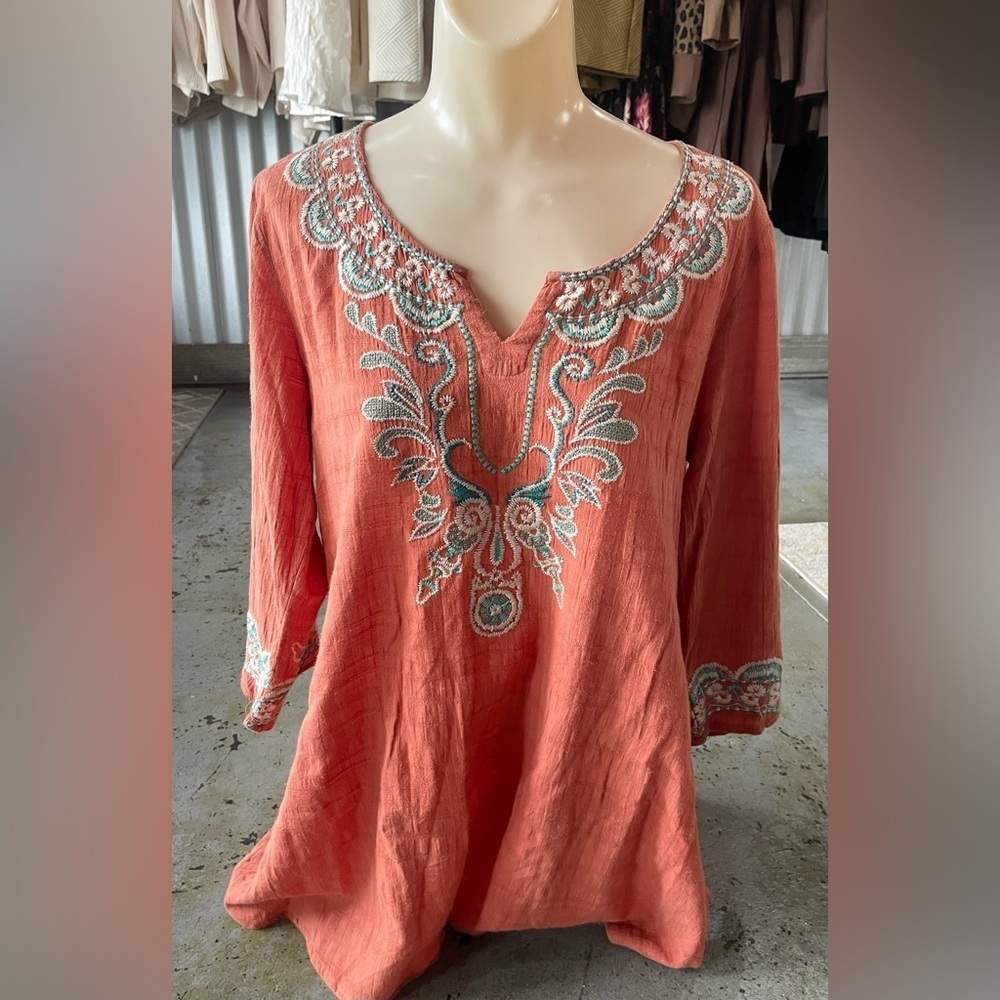 Monoreno Coral Three-Quarter Sleeved Embroidered Tunic 100% Cotton Size Small